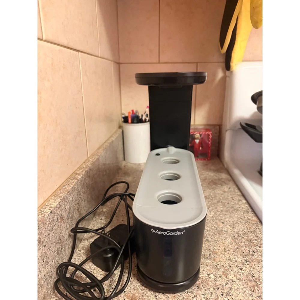AeroGarden Sprout Black Gray Indoor Hydroponic Garden One Size - Picture 5 of 6